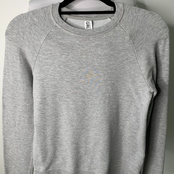Athleta Girl Kids Gray Sweatshirt Top Long Sleeve Size Large 12 Years - Picture 2 of 13